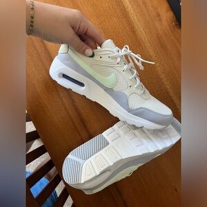 Women’s Nike Air Max Brand New 8.5